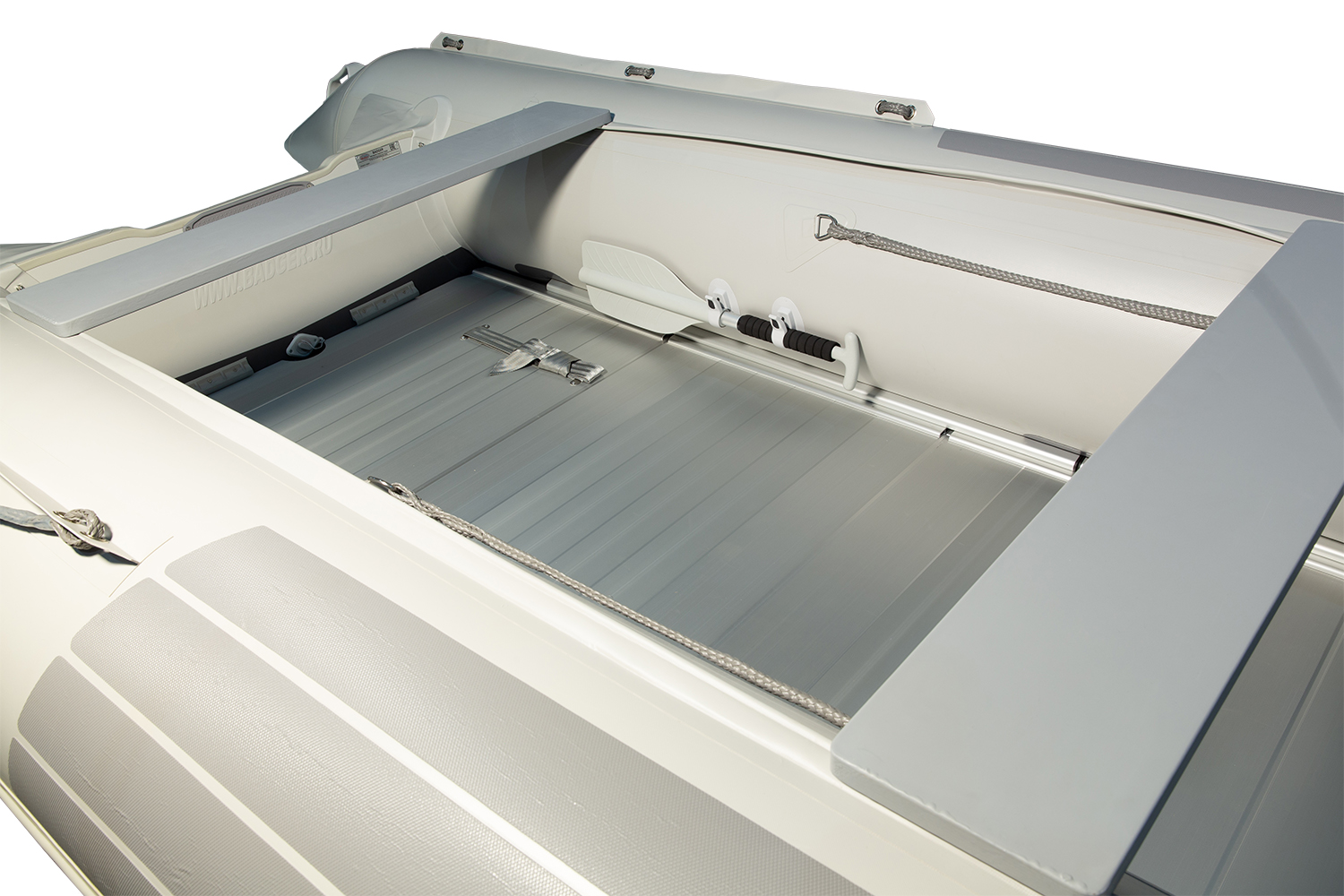 Лодка Badger Heavy Duty 390 AL